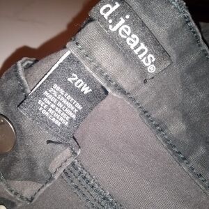 D. Jeans Camo Denim Pants